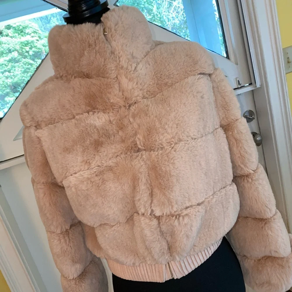 Soft Pink Fur Coat - Picture 2 of 9